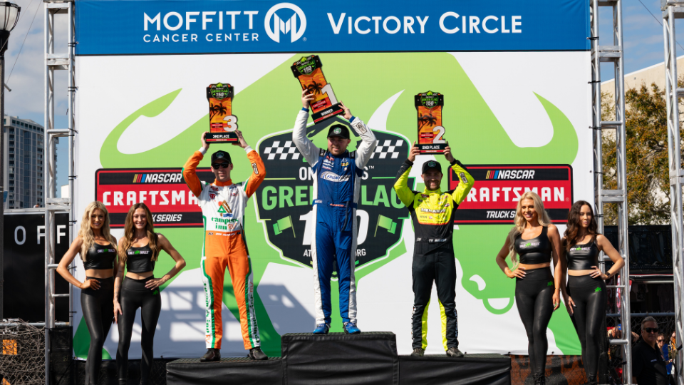 Layne Riggs hangs on to win inaugural Truck Series race in St. Pete